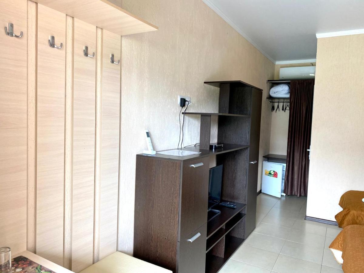 Hotel Solntse Abkhazii Lidzava Exteriör bild