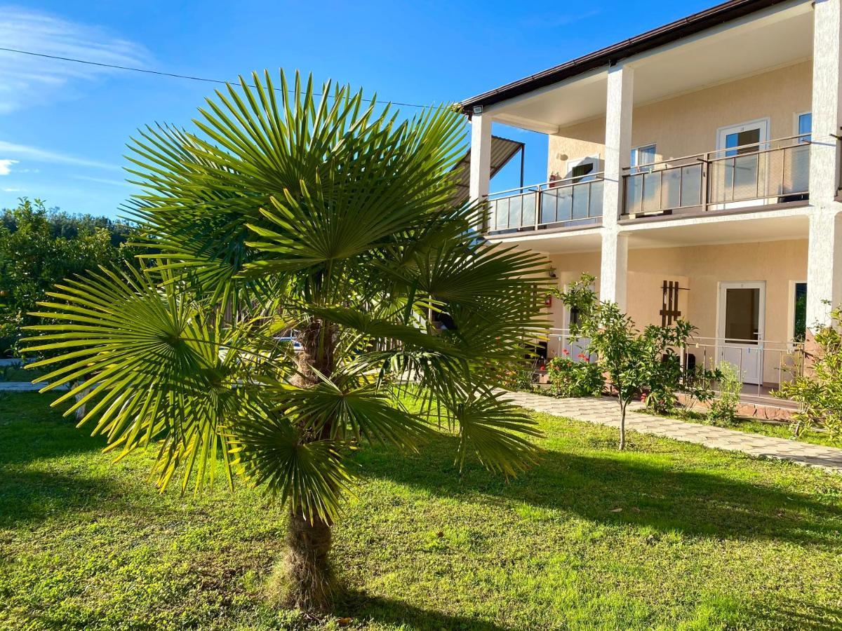 Hotel Solntse Abkhazii Lidzava Exteriör bild
