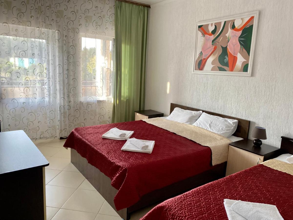 Hotel Solntse Abkhazii Lidzava Exteriör bild