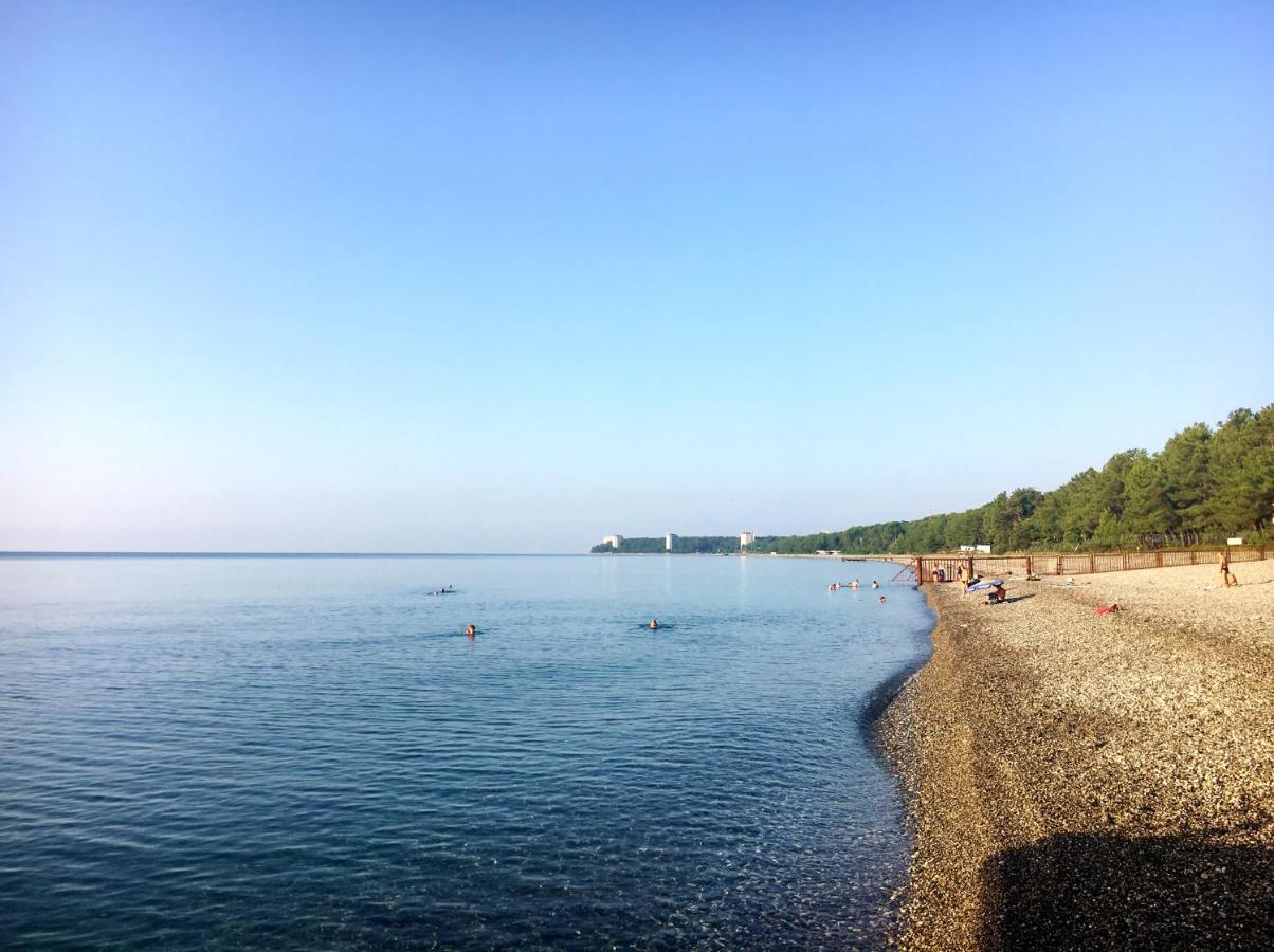 Hotel Solntse Abkhazii Lidzava Exteriör bild
