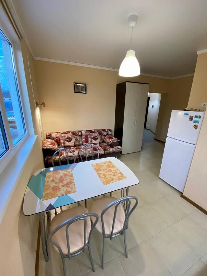 Hotel Solntse Abkhazii Lidzava Exteriör bild